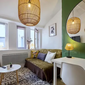 honor-suite-ferrandiere.hotels-rhonealpes.com/