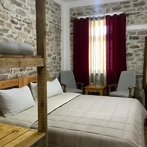 Vila Eri Appart hôtel Gjirokastër