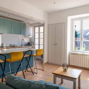 bel-appartement-dans-le-centre-davignon.fr-provencehotel.com/