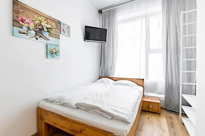 Budget Rooms West With Shared Kitchen Viena 0*,  Austria