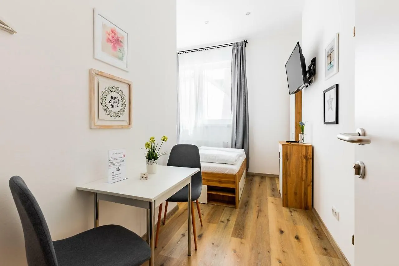 Budget Rooms West With Shared Kitchen Viena 0*,  Austria