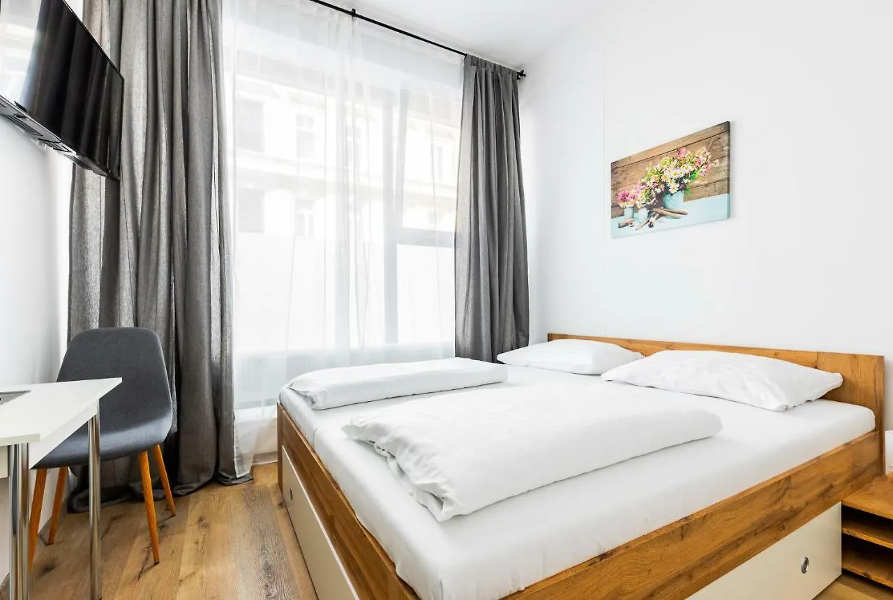 Budget Rooms West With Shared Kitchen 维也纳