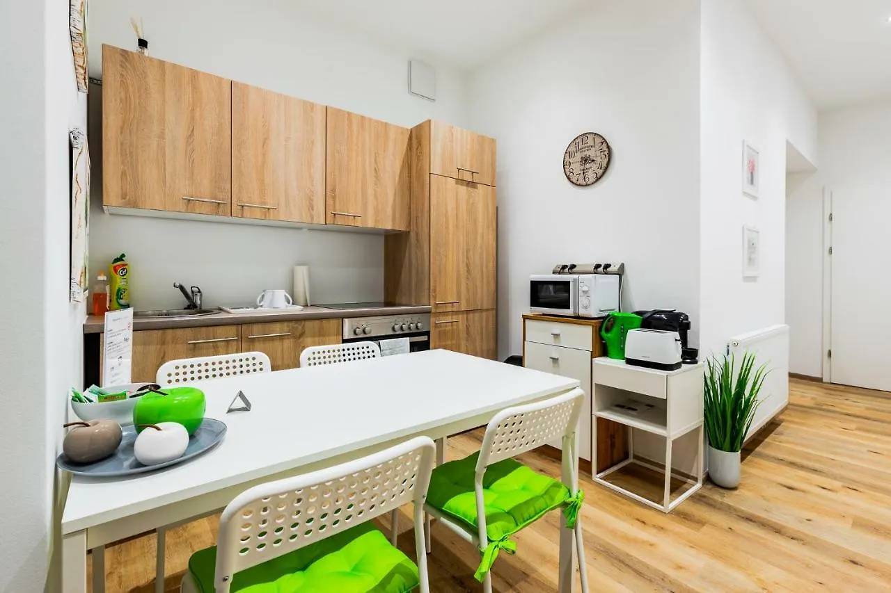Budget Rooms West With Shared Kitchen 维也纳